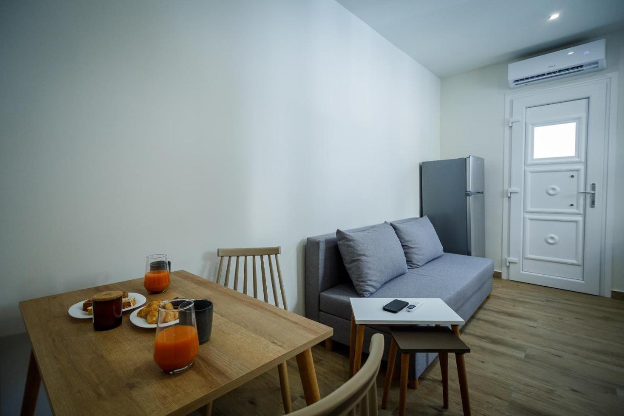 Corner Apts