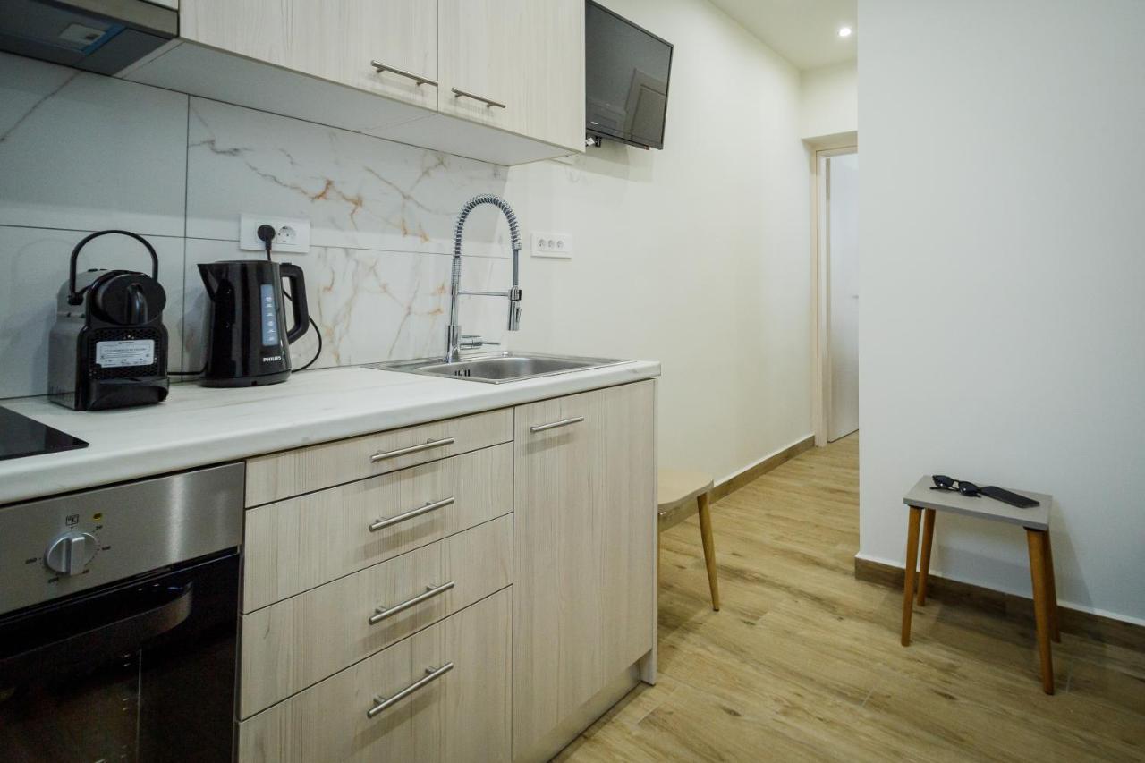 Corner Apts