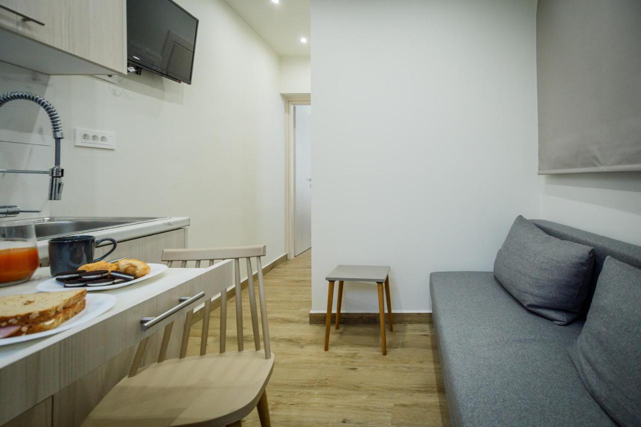 Apartment Corner Apts